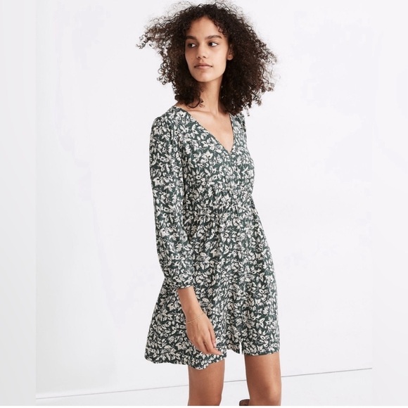 Madewell | V-Neck Button-Front Mini Dress in Forest Leaves XS Long Sleeve - Picture 2 of 8
